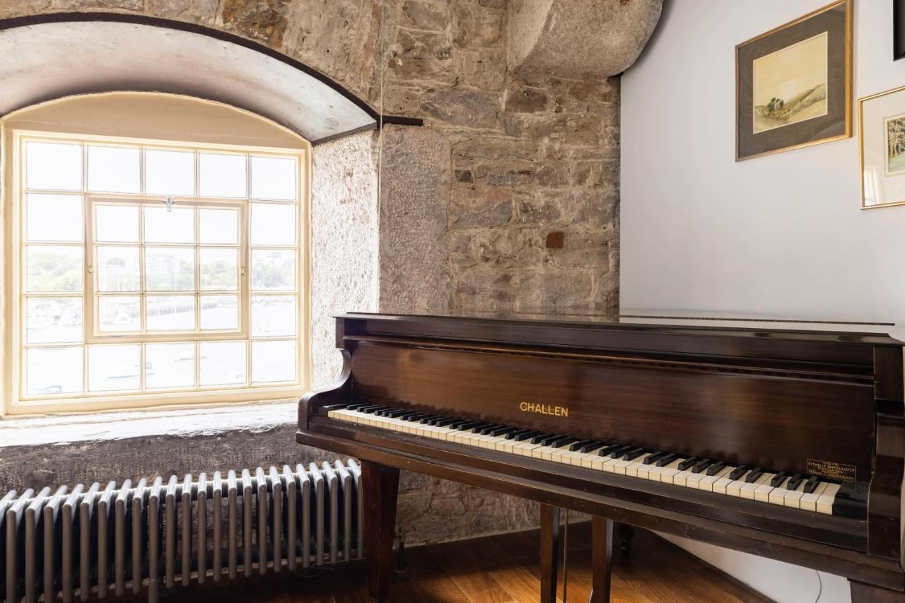 Luxury 2 Bed Apartment In Historic Royal William Yard Plymouth Exteriér fotografie